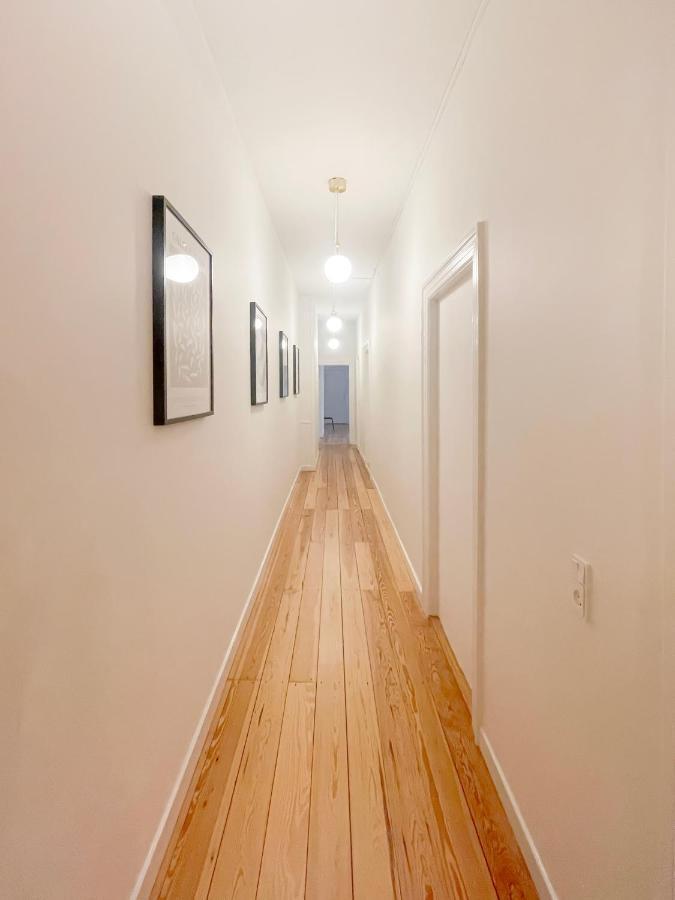 Lejlighed Large & Modern 4 Bedroom *